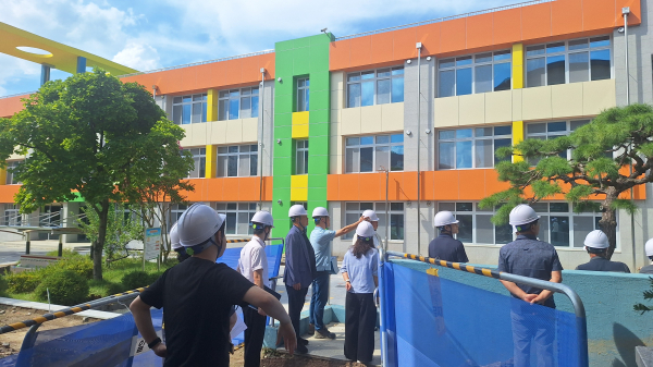 산내초 민간명예감독관(현장점검 모습)