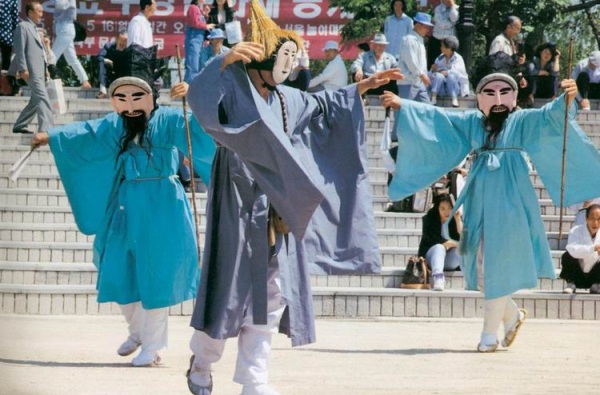 통영오광대 장면