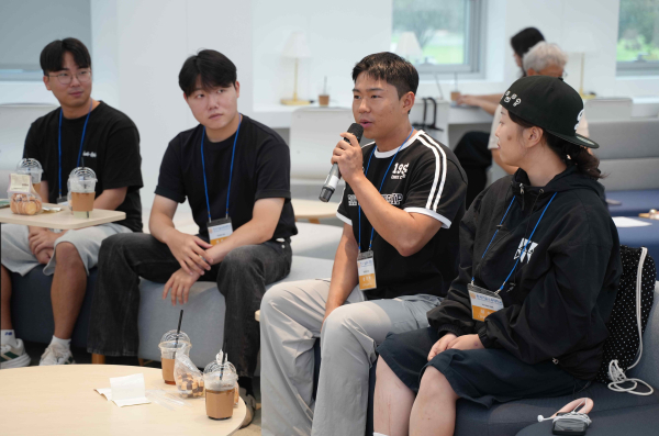 유길상 총장 하계 경험학습 참여 학생들 간담회 개최 모습