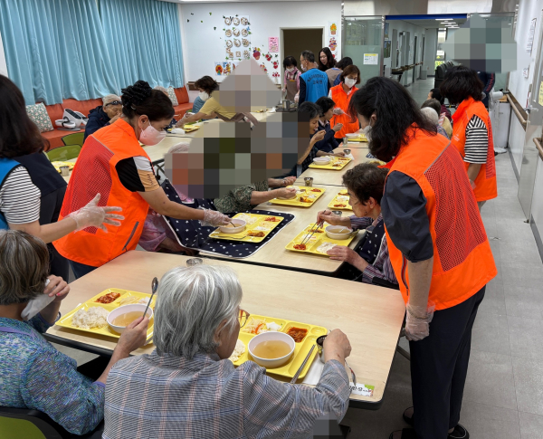 제7차 아이돌보미 봉사단 ‘섬섬옥수’ 활동 진행 모습