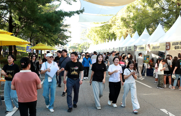축제 현장 점검하는 서철모 서구청장