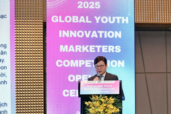 대덕대 김대성 총장 환영사 모습