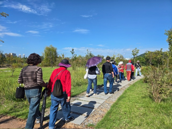 치매가족 힐링프로그램 진행 모습