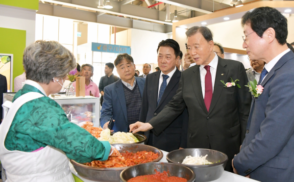 기후변화 대응 하라듀 배추‧김치 홍보관 시식행사 사진