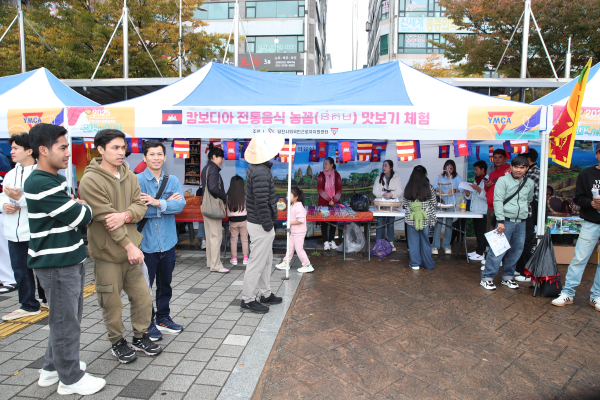 11회 외국인 근로자 무료 진료 및 한마음 축제 모습
