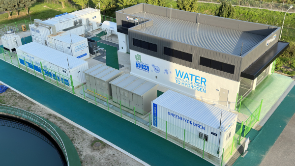 경기도 성남정수장에 있는 그린수소 실증시설의 전경.