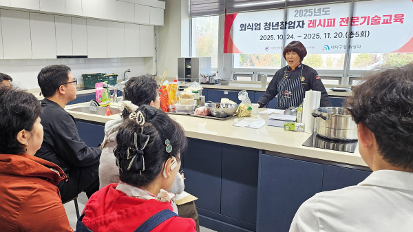 5일, ‘1대1 맞춤형 레시피 교육’을 진행하고 있다.