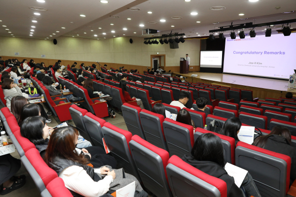 김재일 병원장 인사말 모습