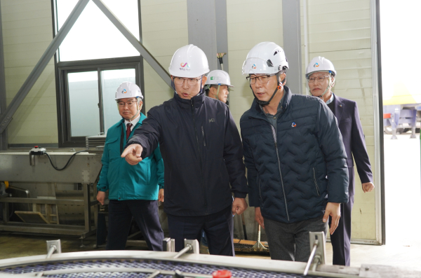 17일 이완섭 서산시장이 태경케미컬㈜을 방문했다.