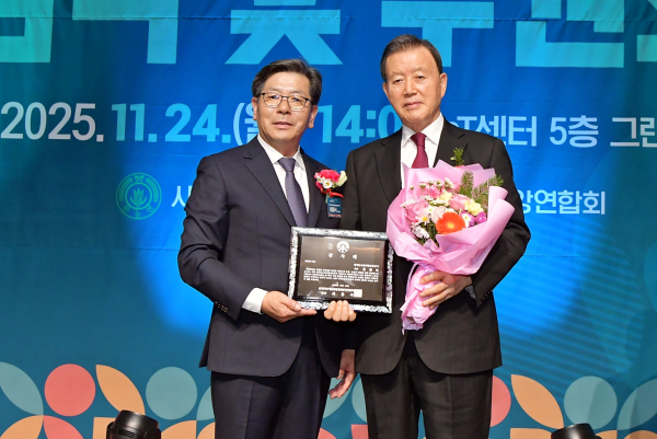 한농연 창립 38주년 기념식 현장사진   * 홍문표 aT 사장(우측)