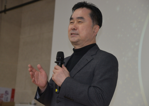 축사하는 김종민 국회의원