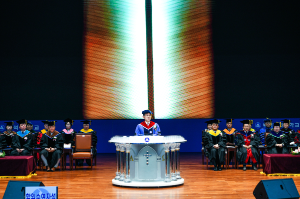 백석문화대학교 학위수여식 진행 (이경직 총장 훈사 모습)
