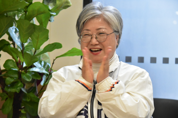 인터뷰 하는 강미애 세종특별자치시 교육감 예비후보<br>