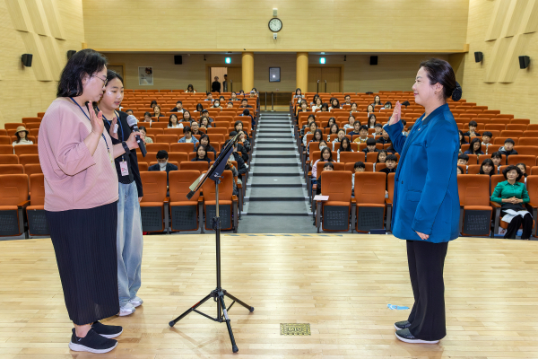 제12기 교육기자단 발대식 선서 모습