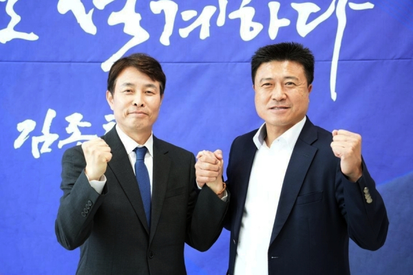 전문학 대전 서구청장 후보(왼쪽)과 김종천 전 대전시의회 의장_자료사진 (1)