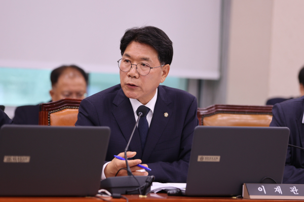이재관 국회의원